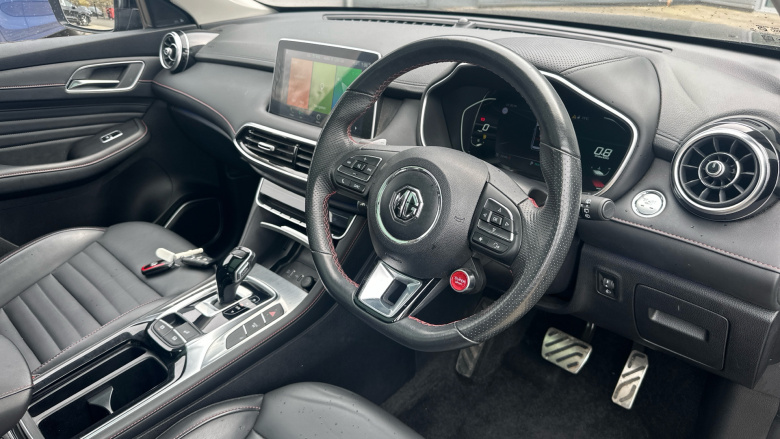 MG Hs 1.5 T-GDI Exclusive 5dr DCT Petrol Hatchback